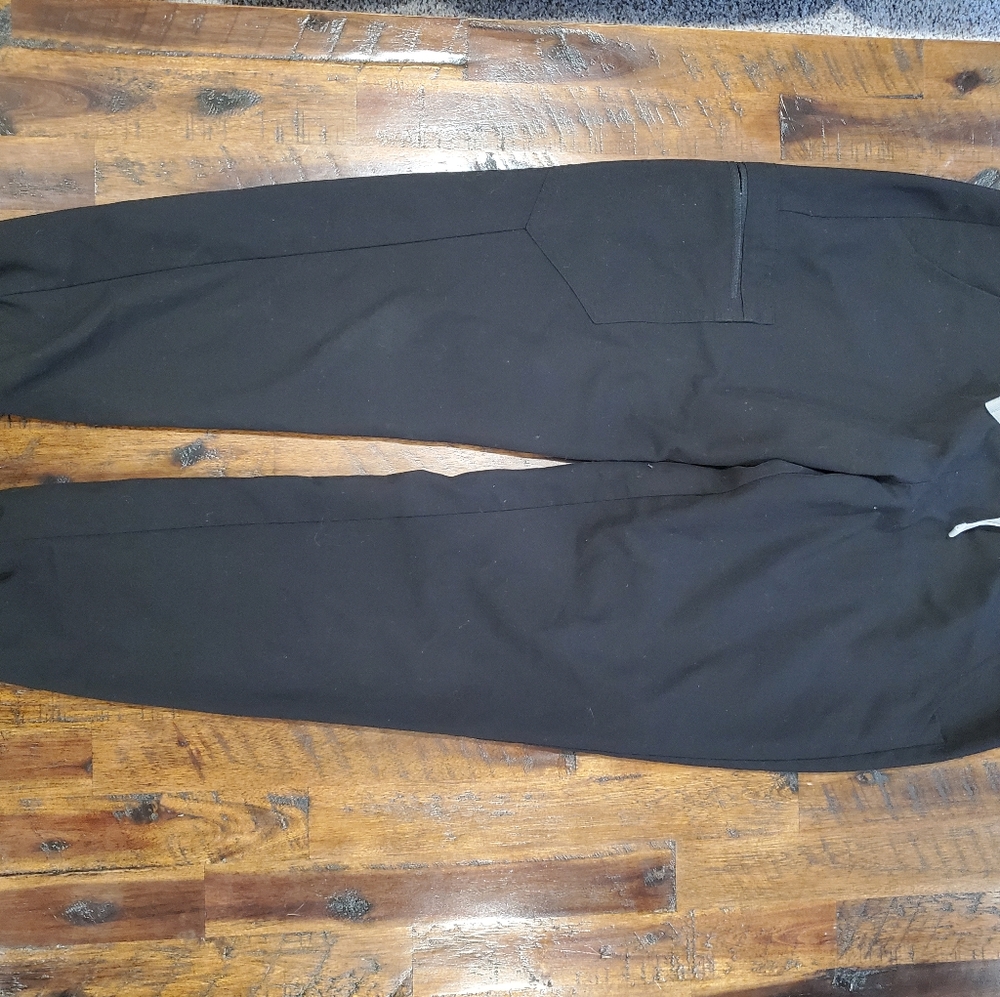 Zamora figs scrub pants